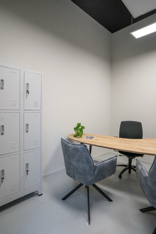 Flexkantoor S2 — werkplek met bureaustoel