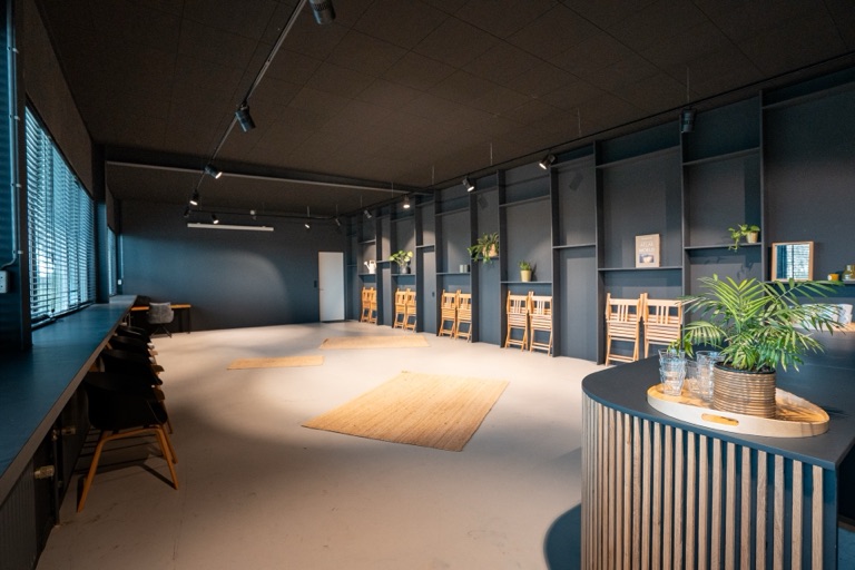 Workshopruimte — opstelling met daglicht
